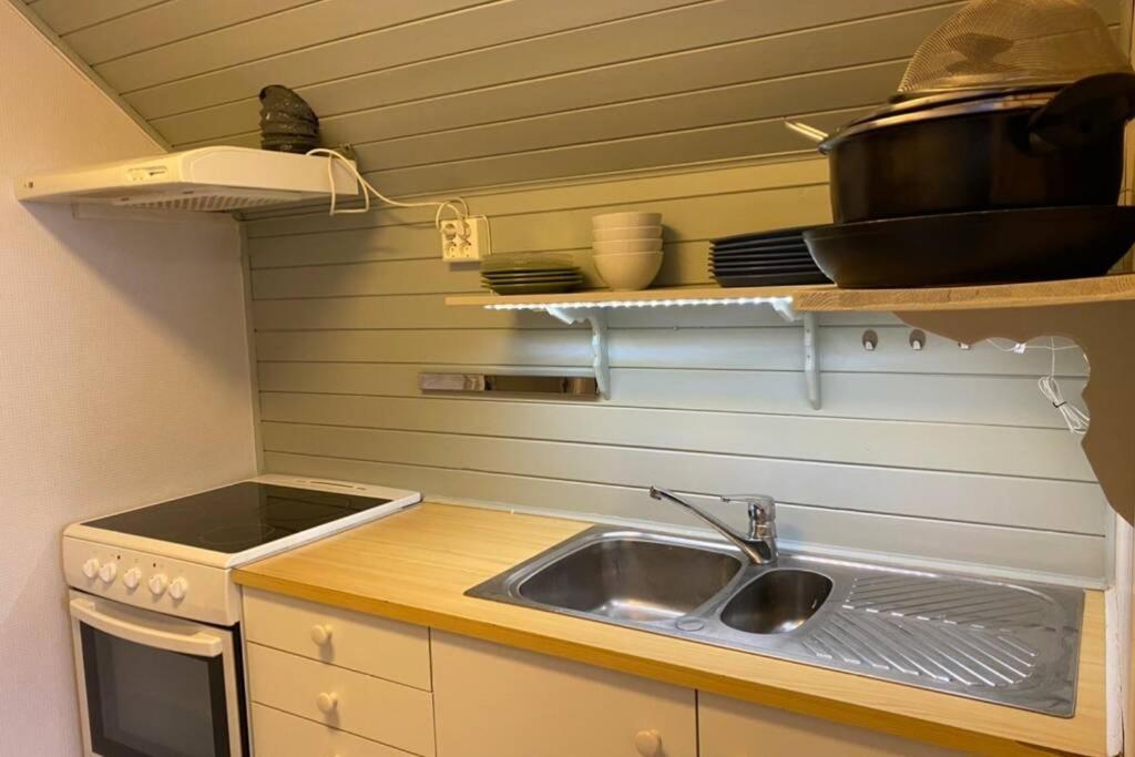 Koselig Leilighet Sentralt I Svolvaer Apartamento Exterior foto