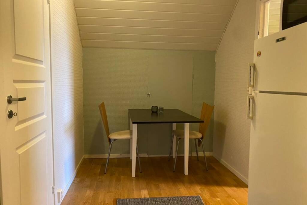 Koselig Leilighet Sentralt I Svolvaer Apartamento Exterior foto